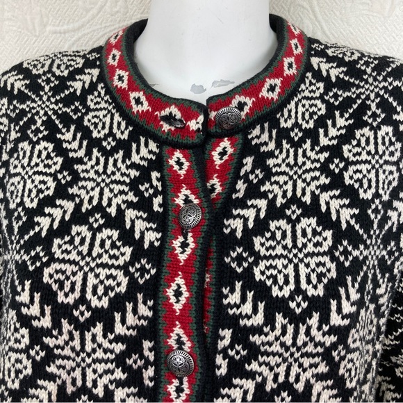 LL Bean VTG Nordic Snowflake Pattern Cardigan - Picture 3 of 13
